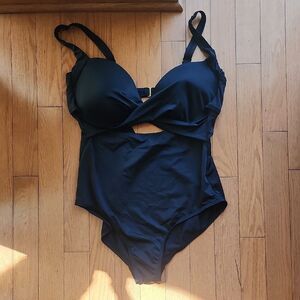 Chic Black Cutout Swimsuit- Women's Size 2x